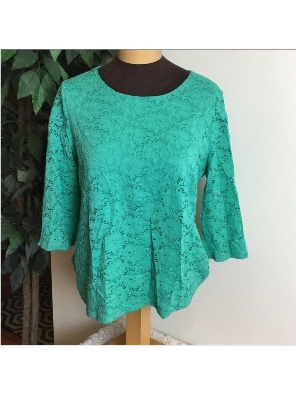 Alfani floral lace pullover blouse Women’s size medium green 3/4 sleeve - Picture 14 of 16